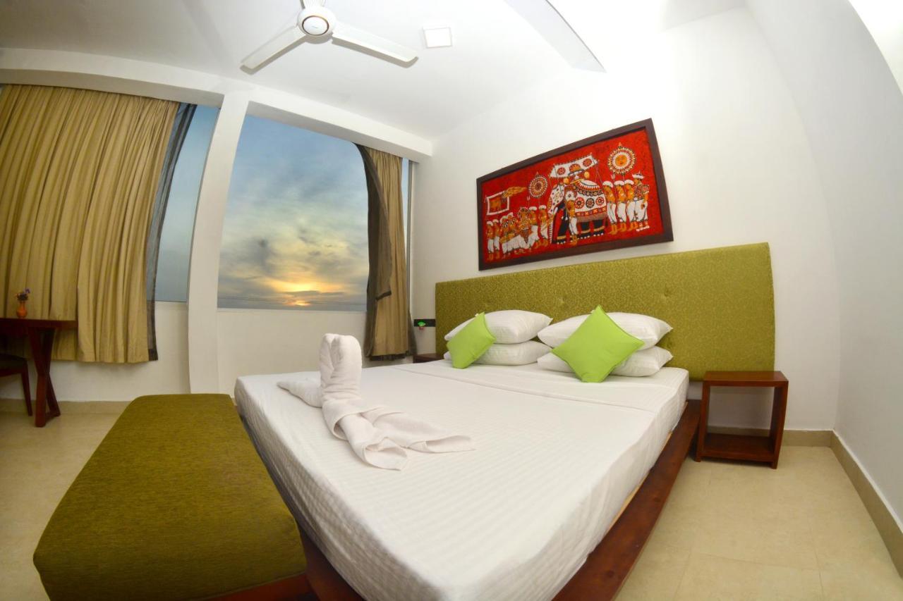 Green Ayurvedic Beach Resort Negombo Exterior photo